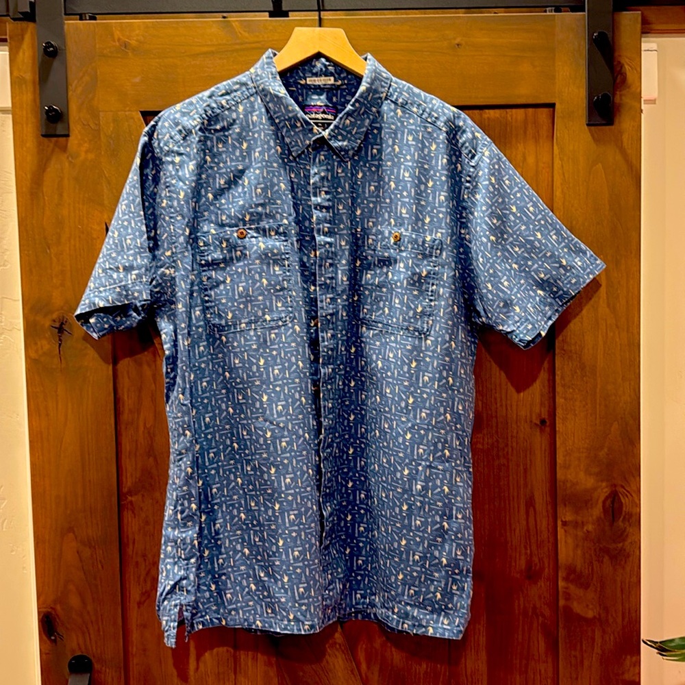 Patagonia Button-down Tee